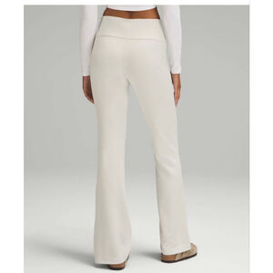 Women's Lululemon Brushed Softstreme Ribbed Zip Flared Pant sz6